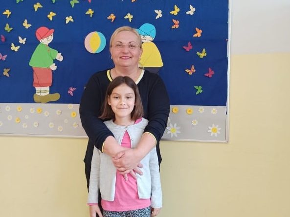učiteljica Gordana Magdalenić i Gita Radiković